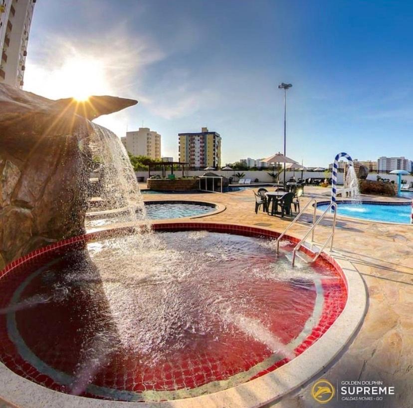 Golden Dolphin Express - O Melhor De Caldas Lägenhet Caldas Novas Exteriör bild
